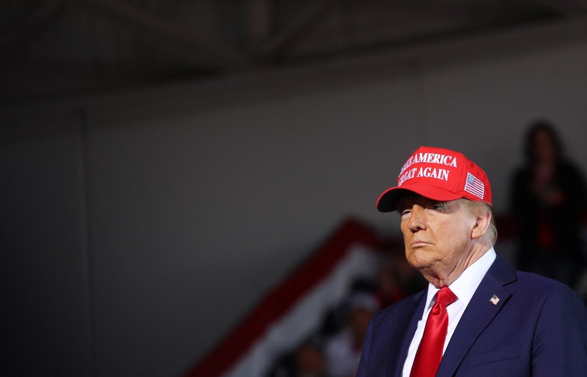 Juíza publica quase 2 mil páginas de provas de ação contra Trump por tentativa de fraude nas eleições de 2020